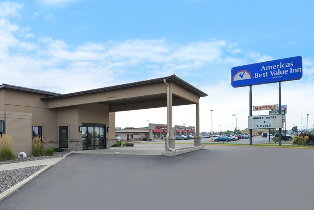 Americas Best Value Inn - Campus View Eau Claire Exterior foto